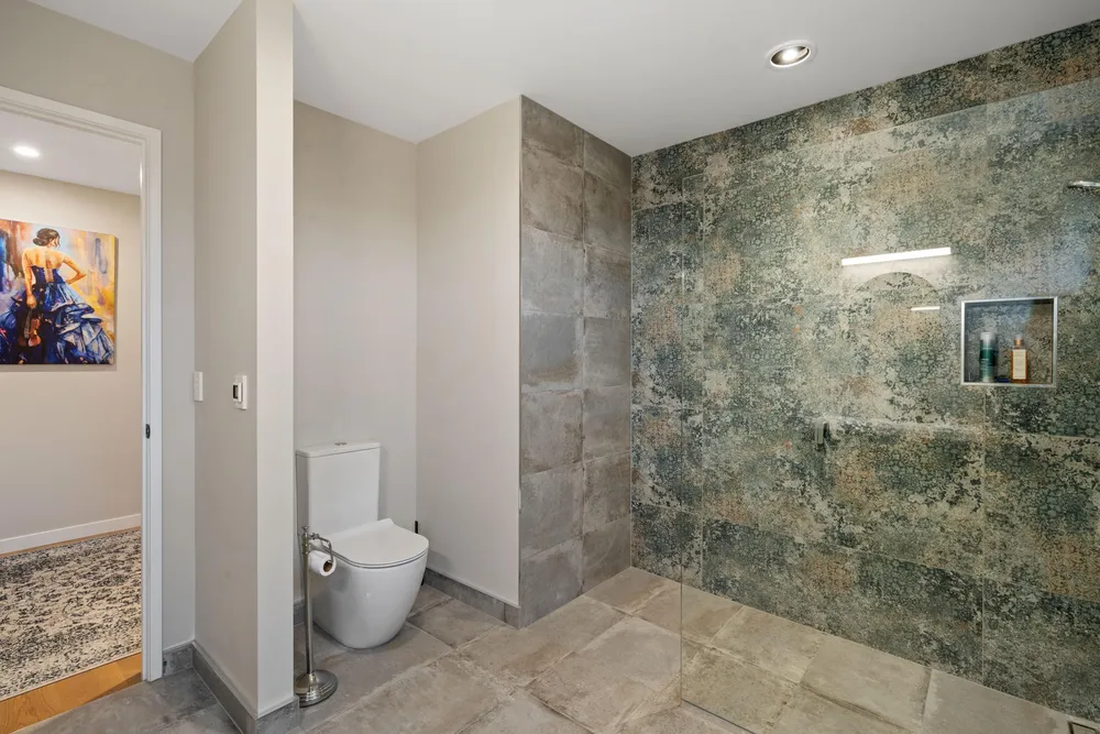 Photos of 11 Whitton Way
