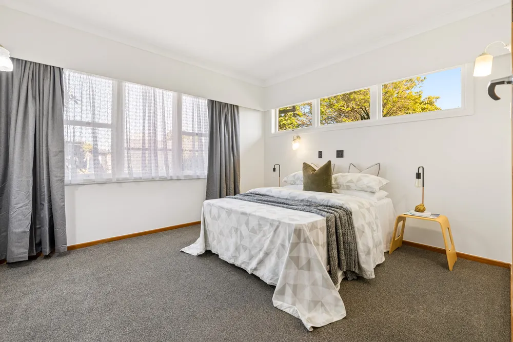Photos of 990 Paerata Road