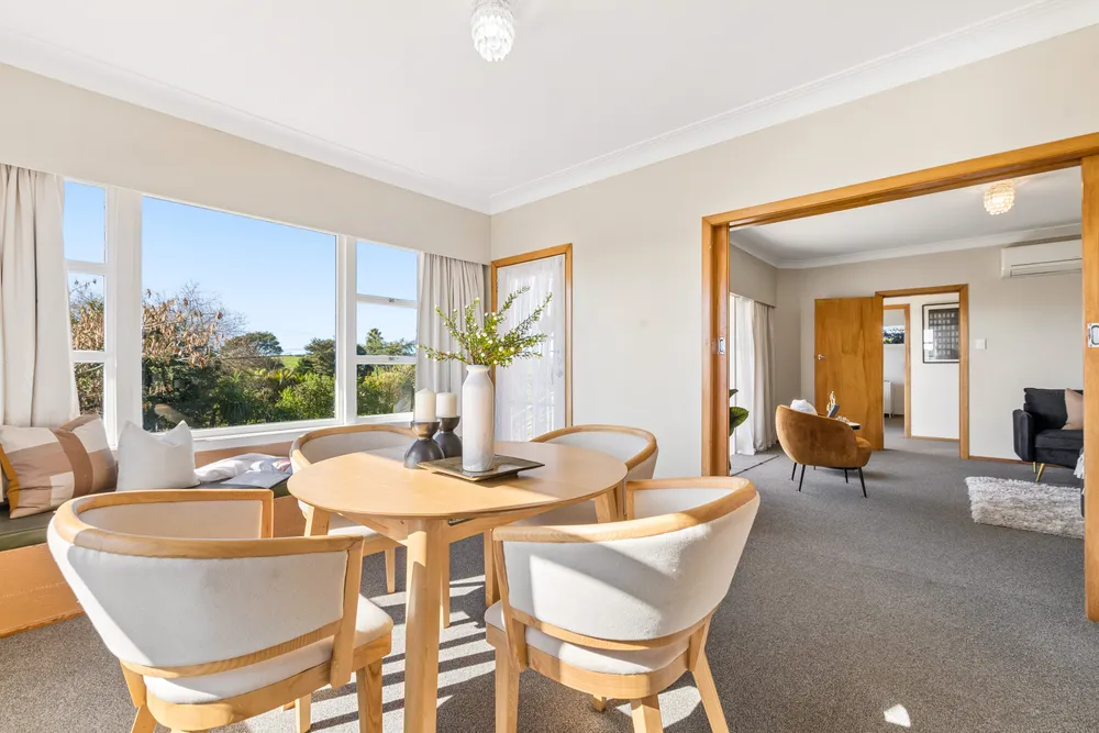 Photos of 990 Paerata Road