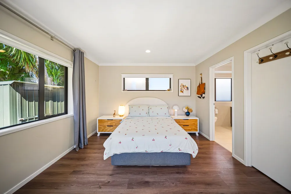 Photos of 15A Mason Avenue