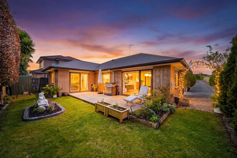 Photos of 15A Mason Avenue