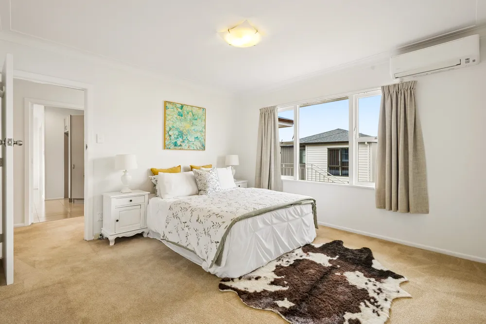 Photos of 42 Andrew Road