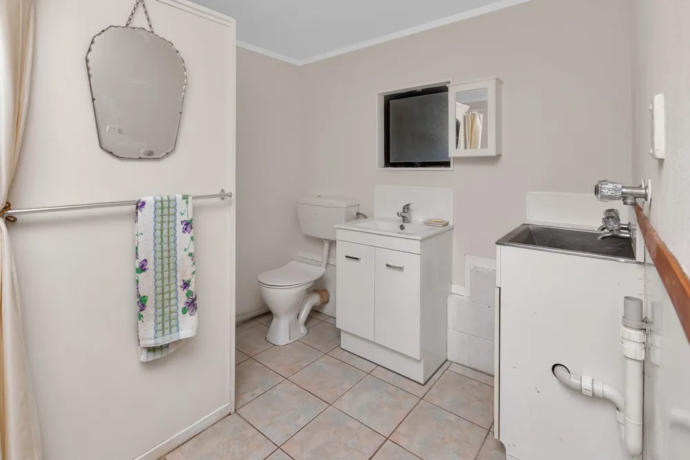 Photos of 2 McKenzie Avenue