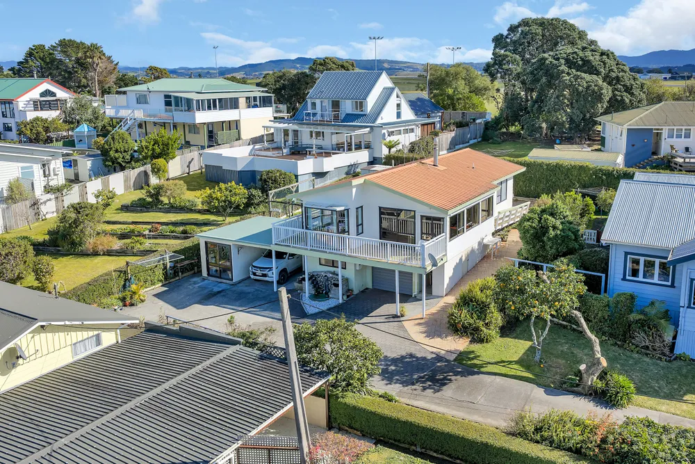 Photos of 2 McKenzie Avenue