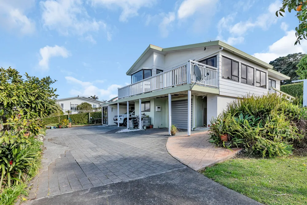 Photos of 2 McKenzie Avenue