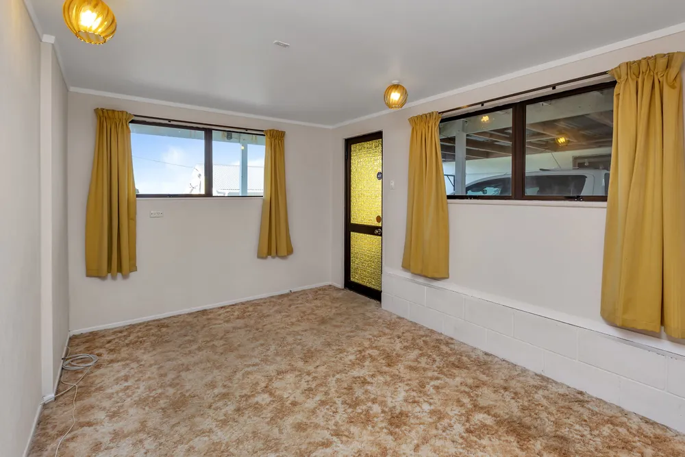 Photos of 2 McKenzie Avenue