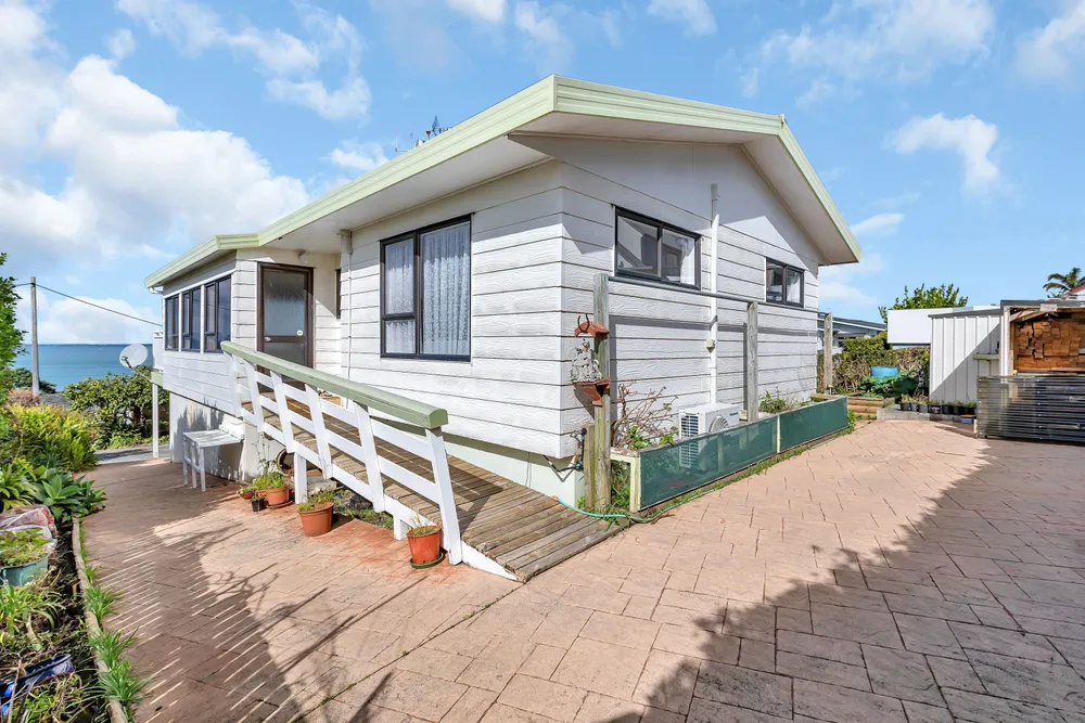 Photos of 2 McKenzie Avenue
