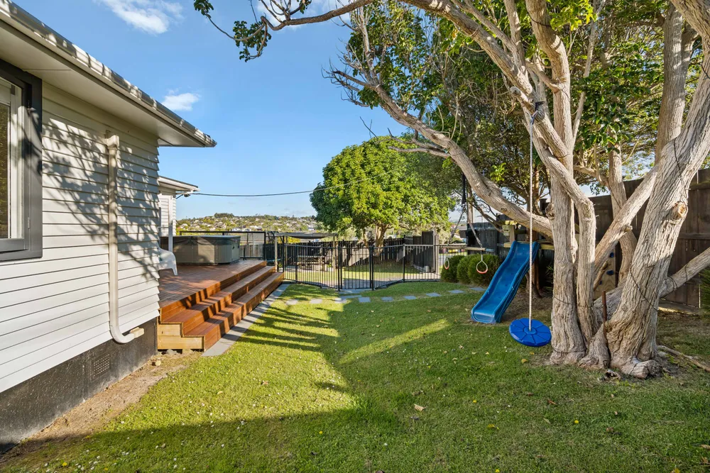 Photos of 6 Red Beach Road