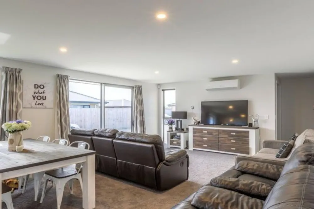 Photos of 18A Tupaea Place