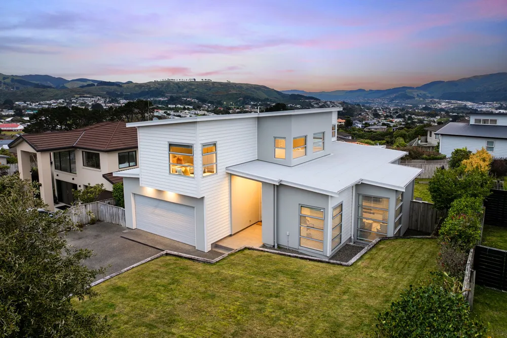 Photos of 20 Nelson Avenue