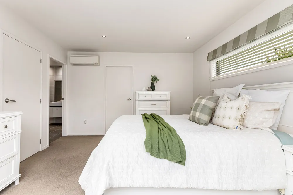 Photos of 20 Nelson Avenue