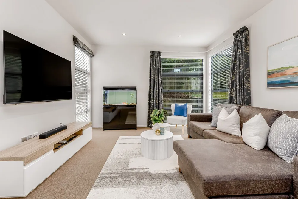 Photos of 20 Nelson Avenue