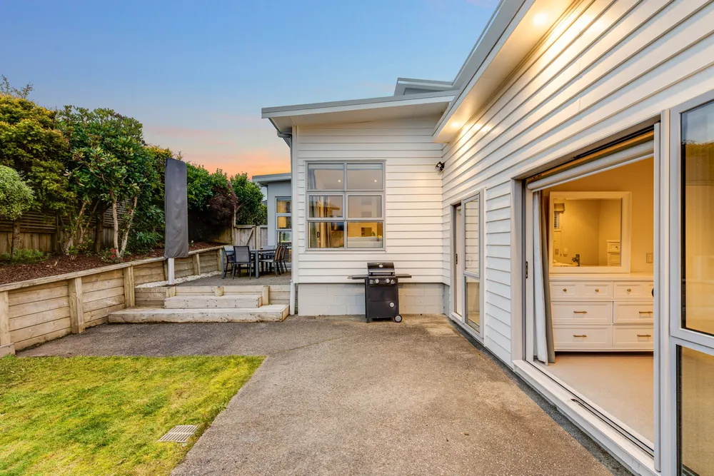 Photos of 20 Nelson Avenue