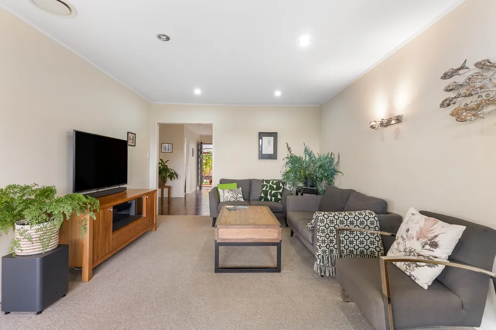 Photos of 45 Wyoming Avenue