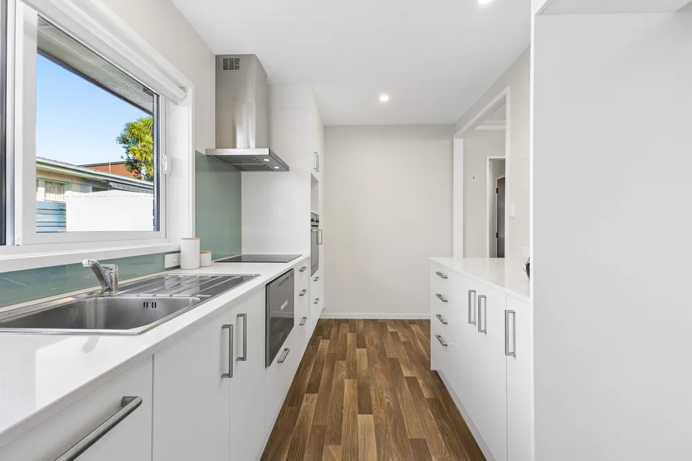 Photos of 6/9 Oakland Avenue