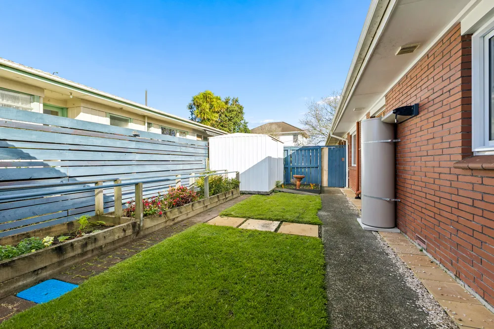 Photos of 6/9 Oakland Avenue