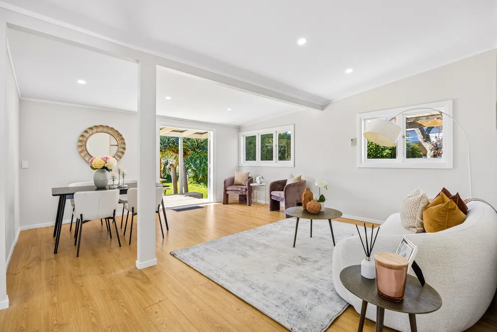 Photos of 15 Carmen Avenue