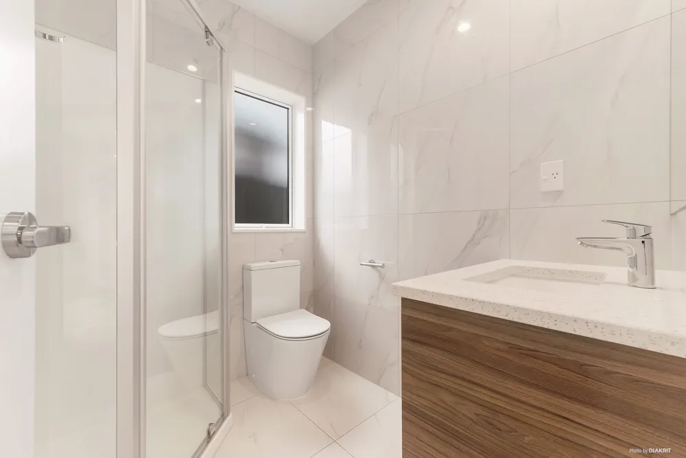 Photos of 33 Ahutoetoe Road