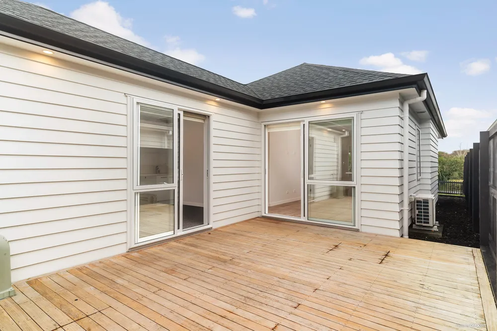 Photos of 33 Ahutoetoe Road