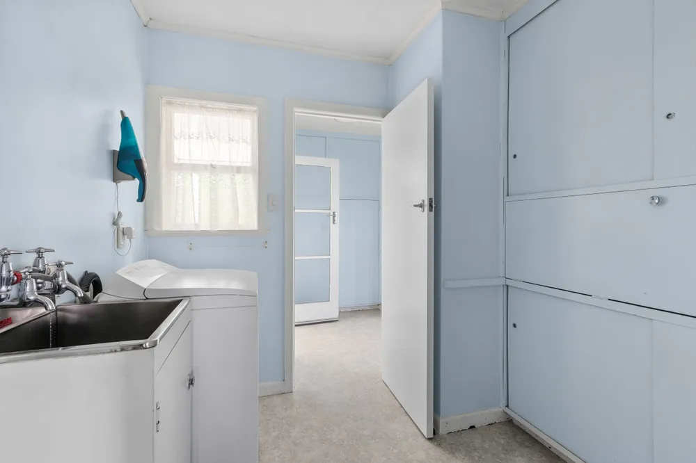 Photos of 325 Rodney Street