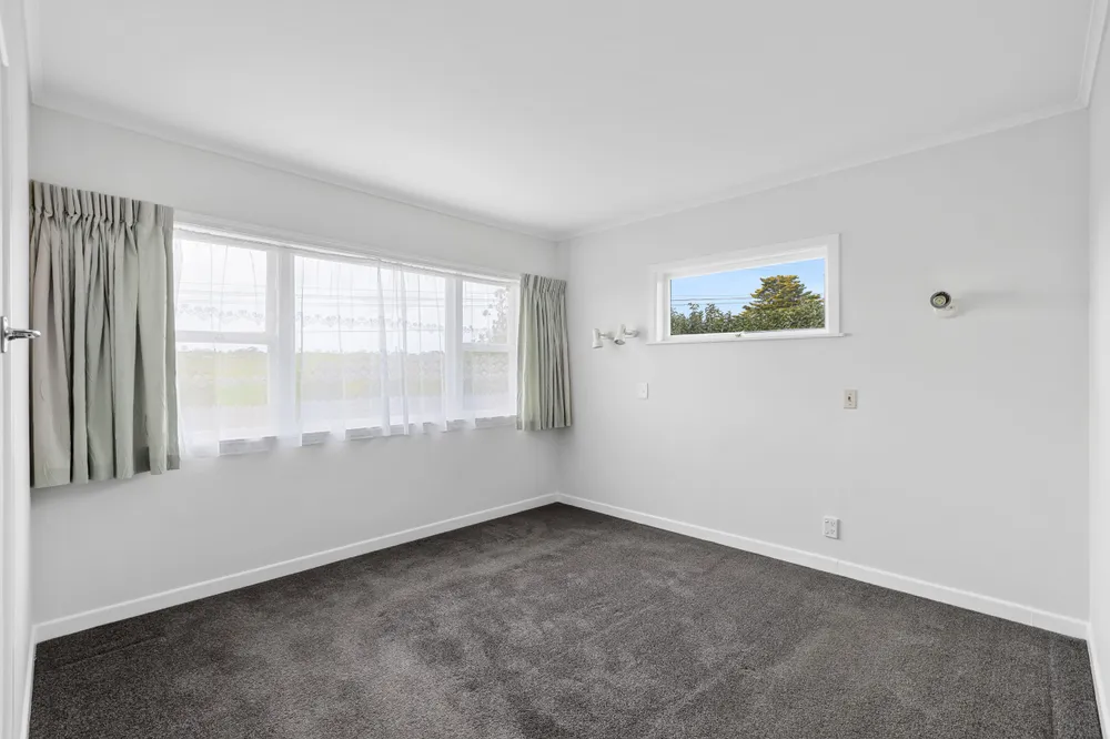 Photos of 325 Rodney Street