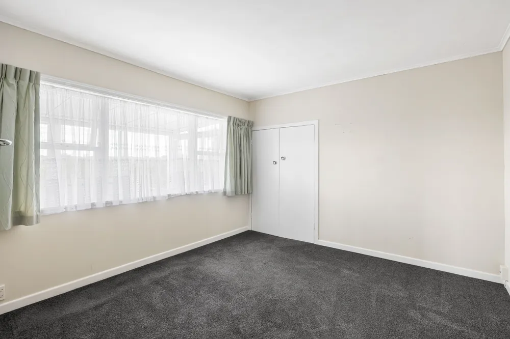Photos of 325 Rodney Street