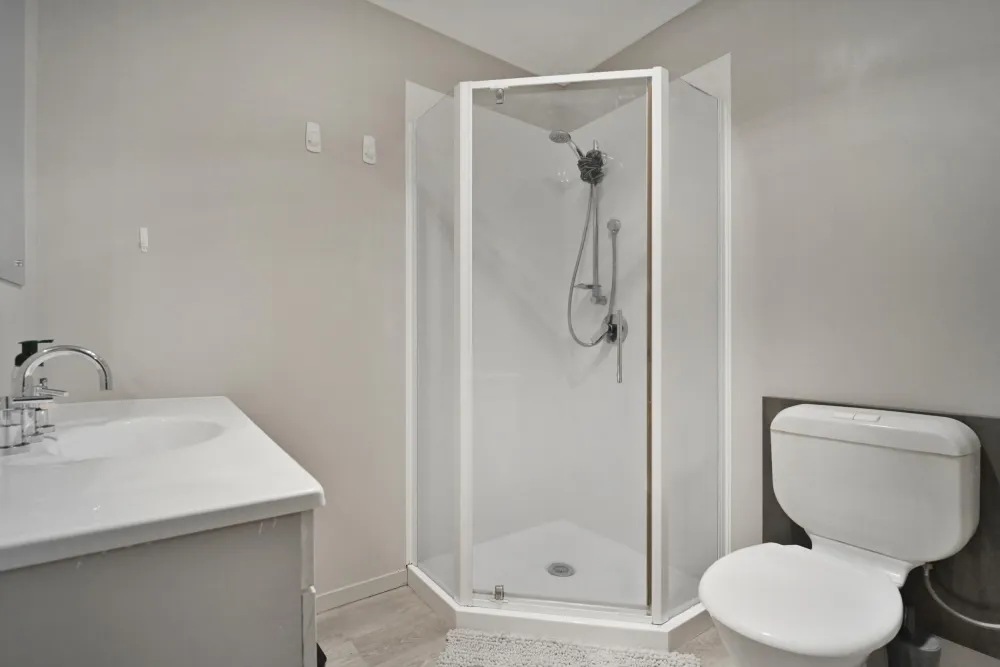 Photos of 18 Aropaoanui Road