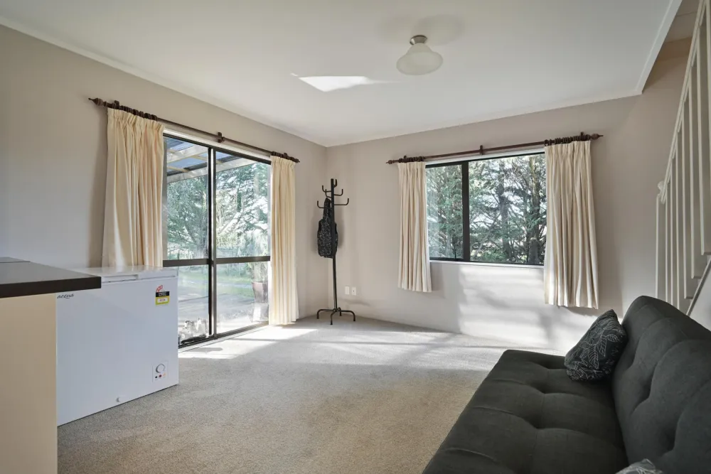 Photos of 18 Aropaoanui Road