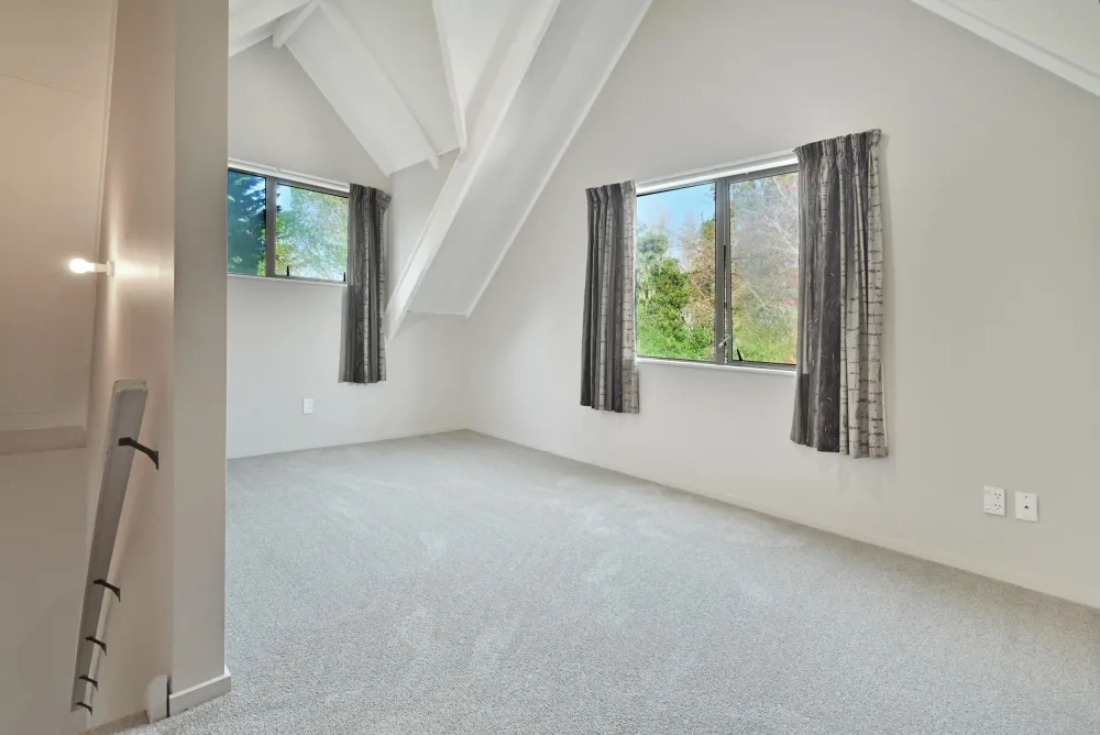 Photos of 18 Aropaoanui Road