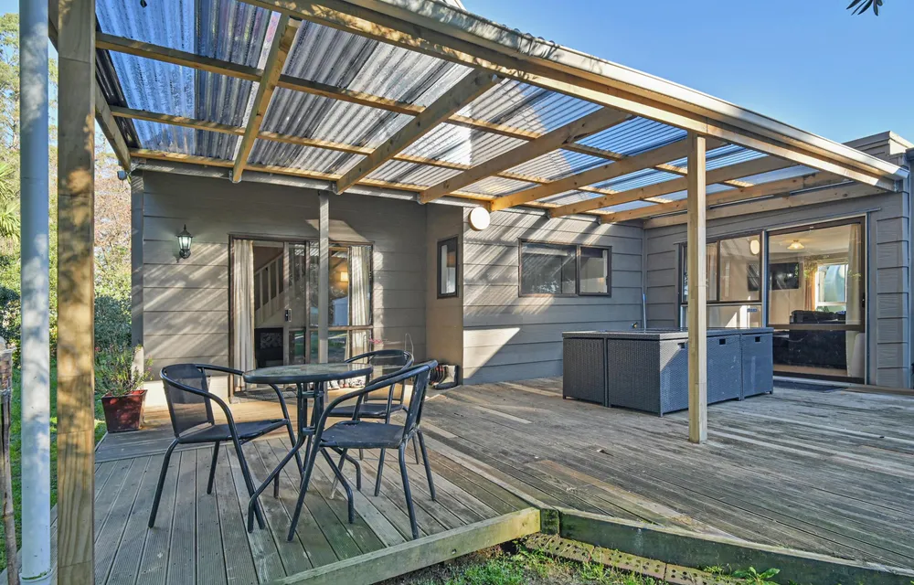 Photos of 18 Aropaoanui Road
