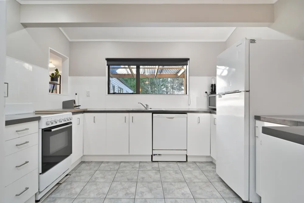 Photos of 18 Aropaoanui Road