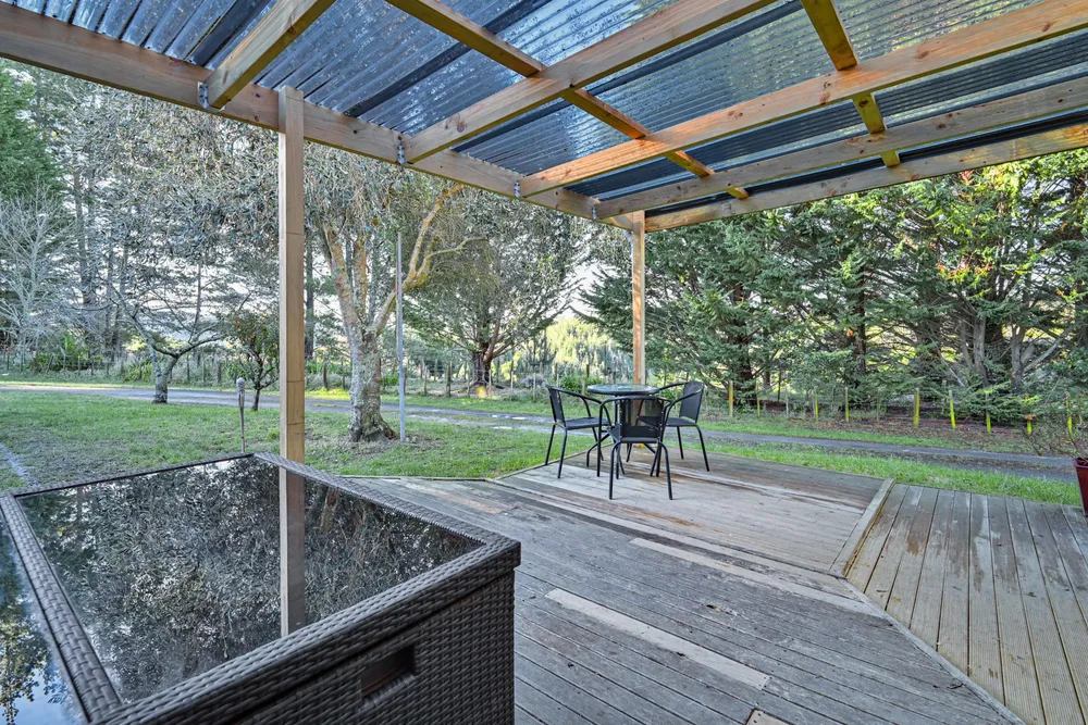 Photos of 18 Aropaoanui Road