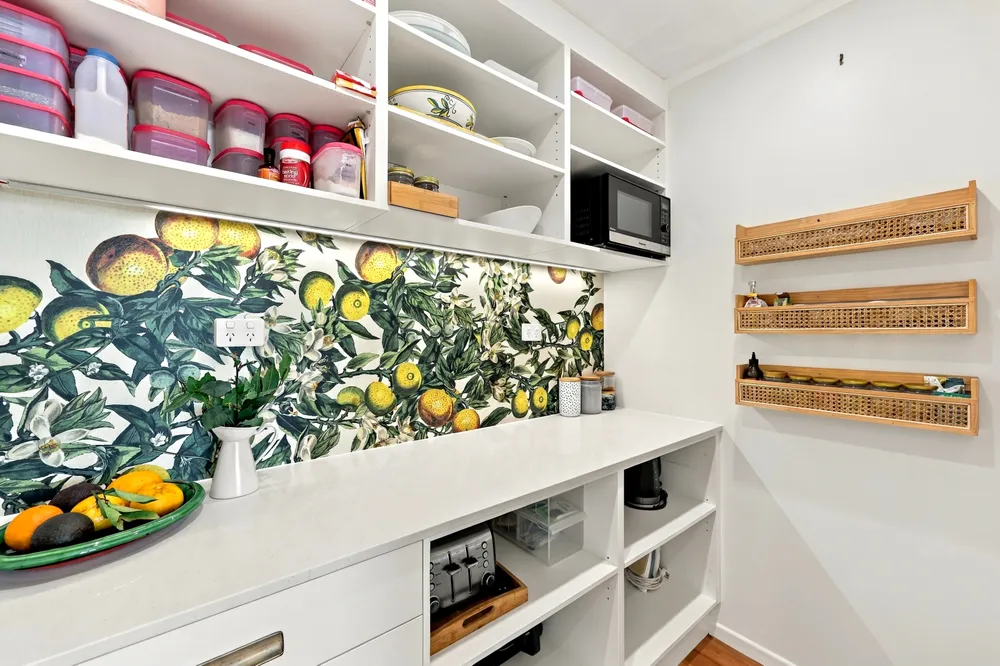 Photos of 239 Glenfield Road