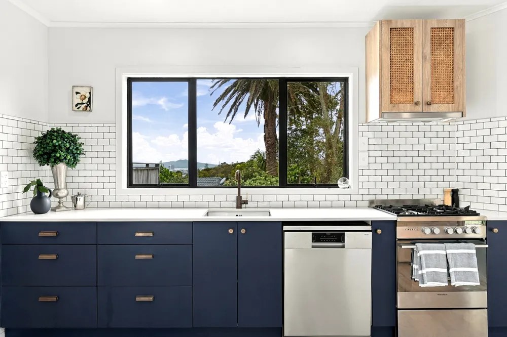 Photos of 239 Glenfield Road