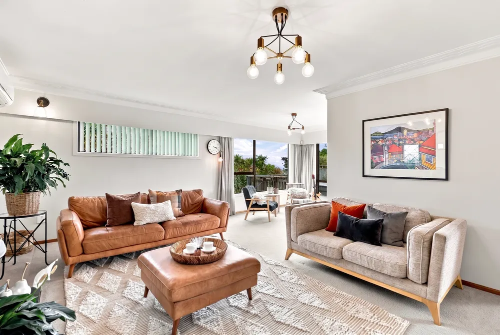 Photos of 239 Glenfield Road
