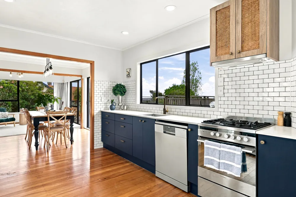 Photos of 239 Glenfield Road