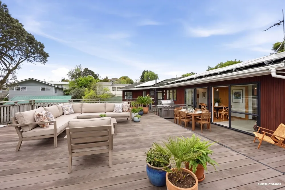 Photos of 239 Glenfield Road