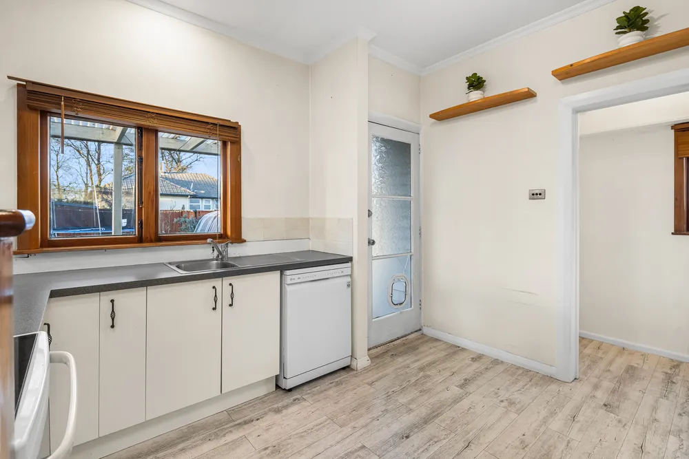 Photos of 14 Nairn Street
