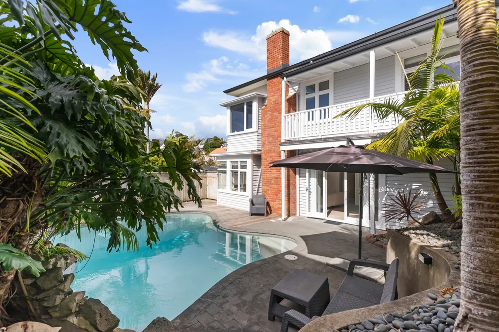 Photos of 15 Pukeora Avenue