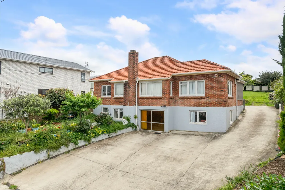 Photos of 30 Ngatiawa Street