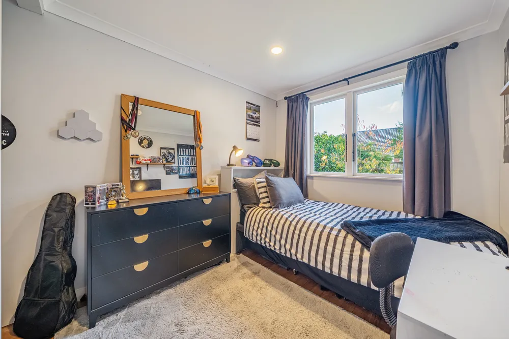 Photos of 33 Miro Street