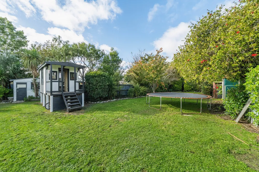 Photos of 33 Miro Street