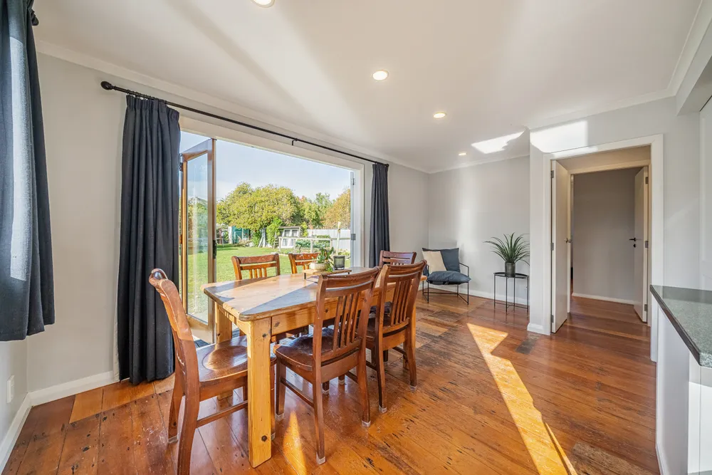 Photos of 33 Miro Street