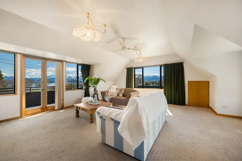 Photos of 111 Matai Road