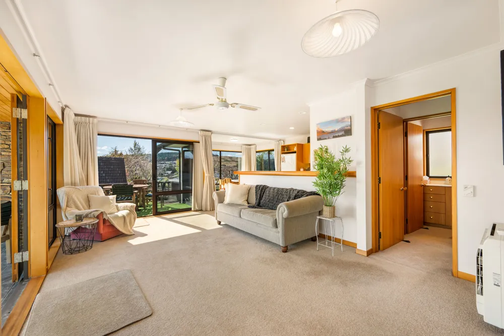 Photos of 111 Matai Road