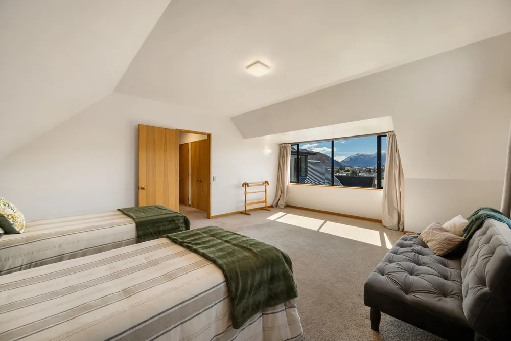 Photos of 111 Matai Road