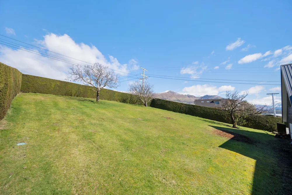 Photos of 111 Matai Road