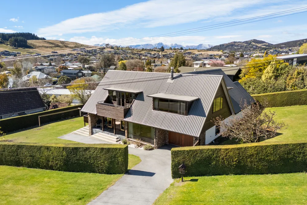 Photos of 111 Matai Road