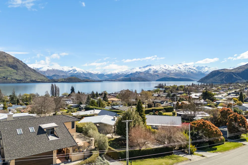 Photos of 111 Matai Road