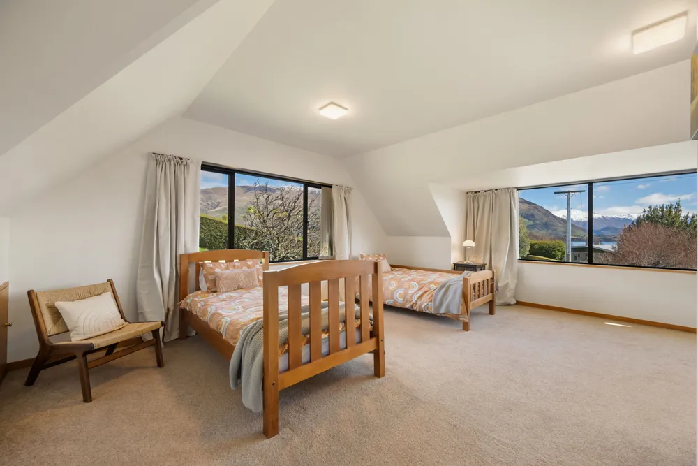 Photos of 111 Matai Road